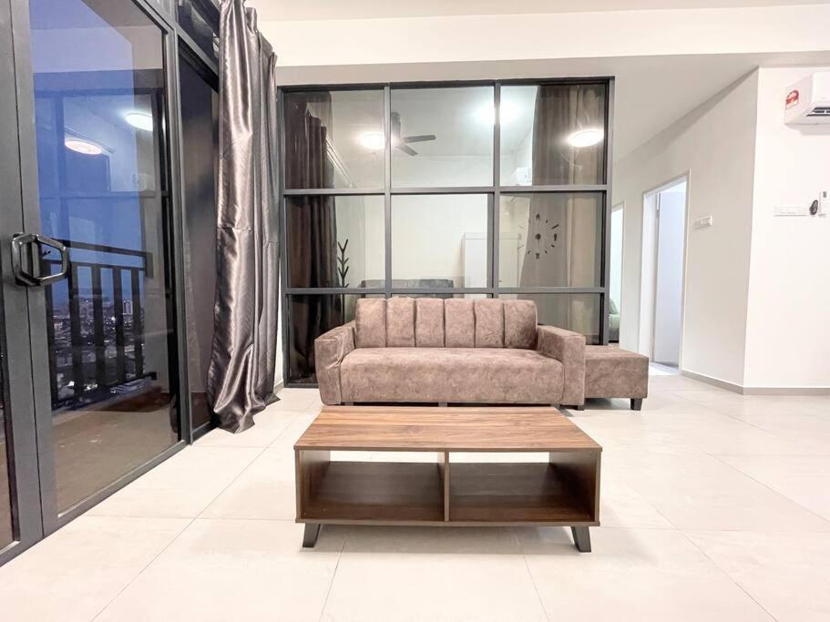 Quartz Near To Jonker Walk With Infinity Pool Cozy 3B2B Apartment Malacca Bagian luar foto