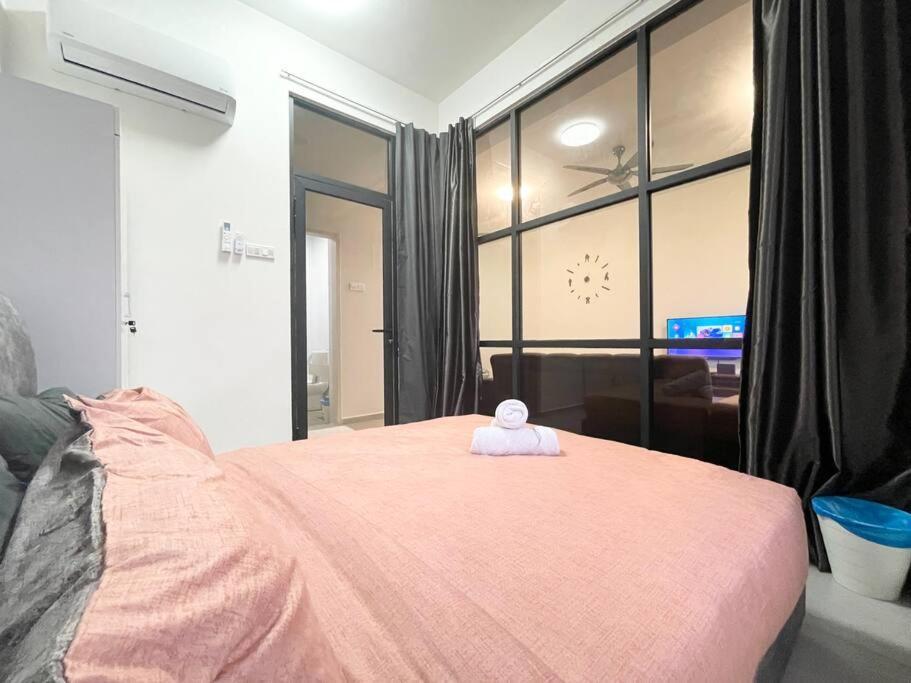 Quartz Near To Jonker Walk With Infinity Pool Cozy 3B2B Apartment Malacca Bagian luar foto
